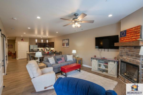 Dreams2Reality NEW BUILD - Luxury 3BR Walk-In - Resort Amenities - FREE TICKETS INCLUDED - FH-G104